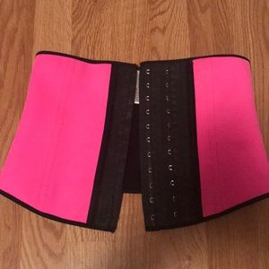 Ann Chery waist trainer